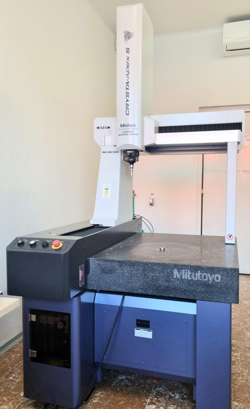 Mitutoyo Crysta Apex S 544 Measuring Table