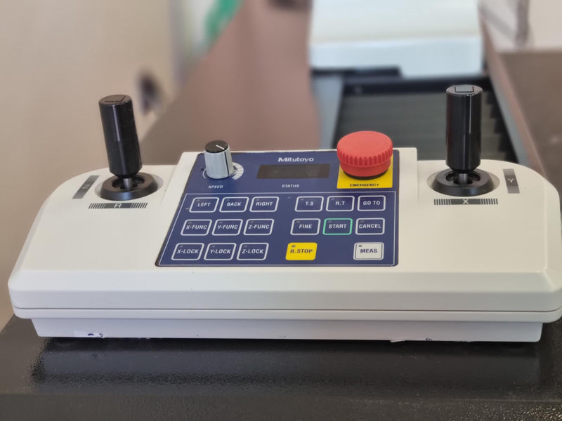 Mitutoyo Crysta Apex S 544 Measuring Table