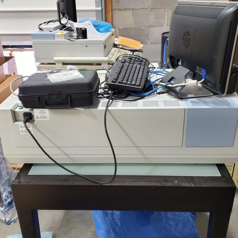 Perkin Elmer Lambda 900 Spectrometer