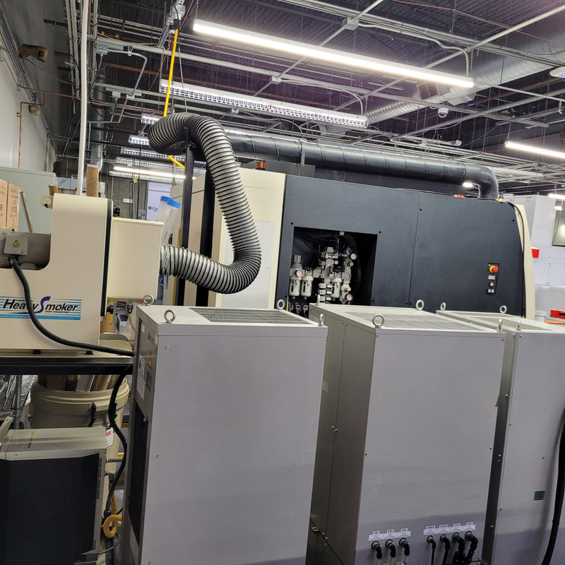 Makino iQ 300 Precision Micromachining Center