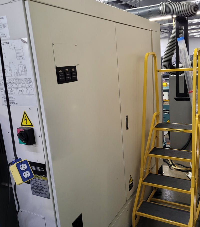 Makino iQ 300 Precision Micromachining Center
