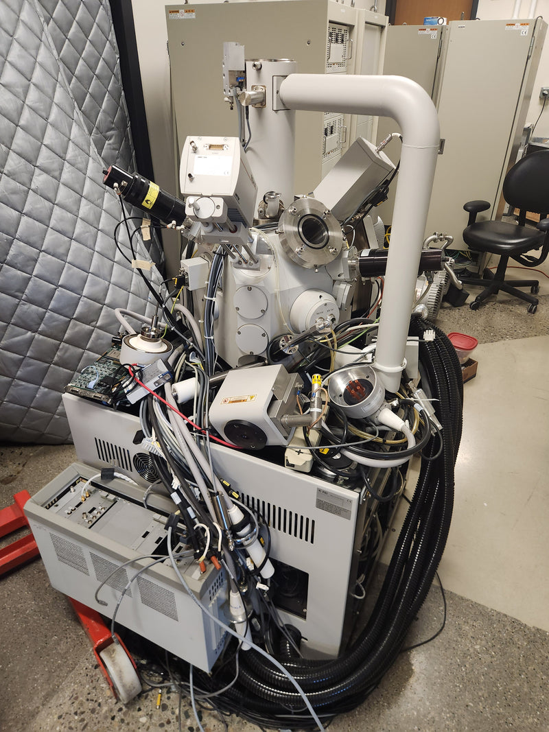 Thermo Fisher Scientific / FEI Quanta 200 3 D FIB-SEM (Focused Ion Beam - Scanning Electron Microscope)