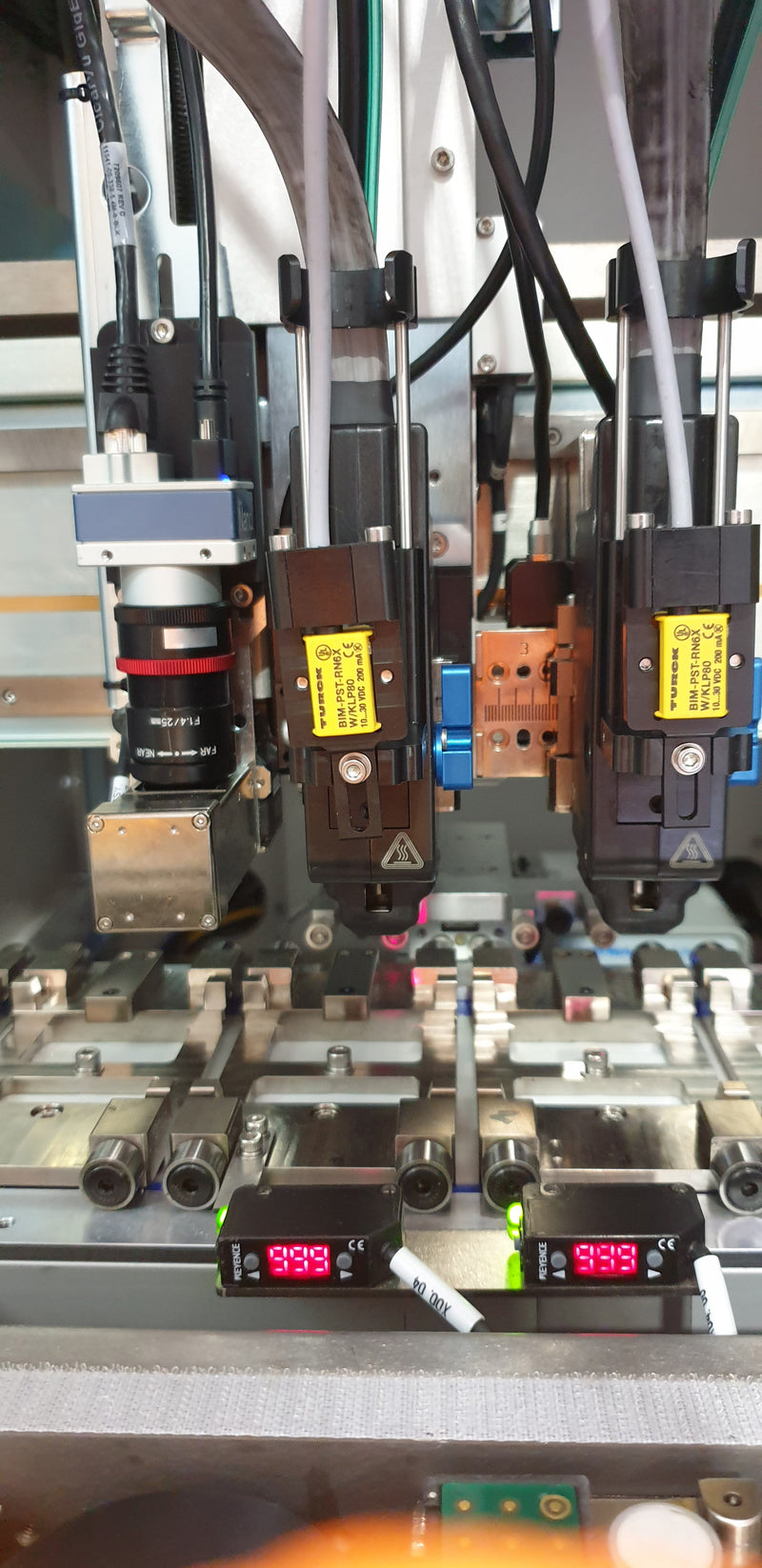 Nordson S 2 900 UV Glue Dispenser