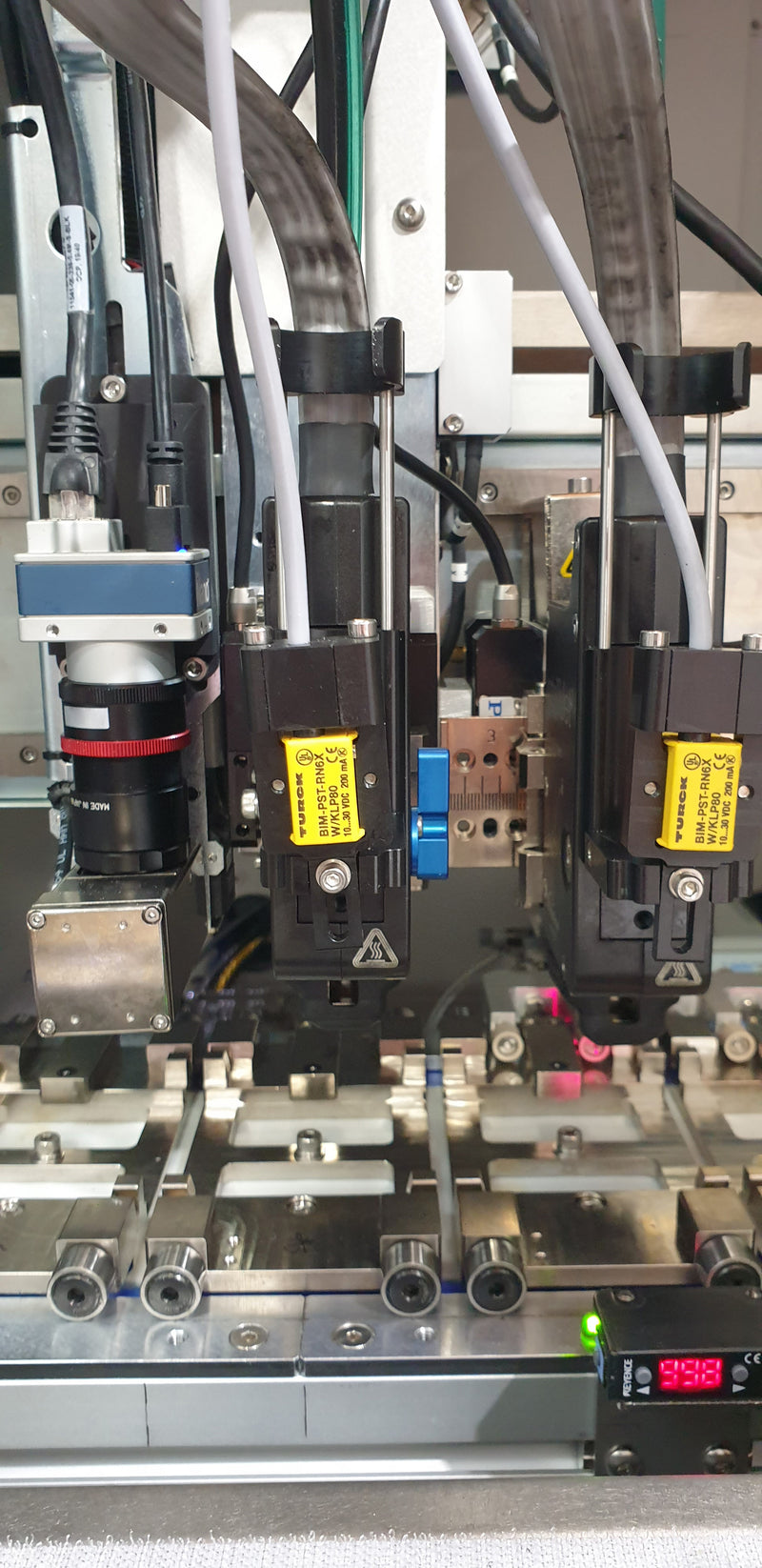 Nordson S 2 900 UV Glue Dispenser