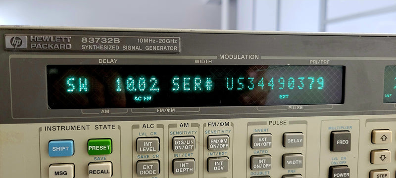 Agilent 83732 B Synthesized Signal Generator
