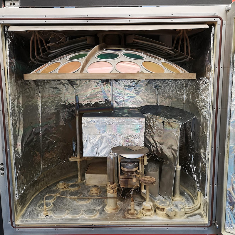 Leybold A 700 Q Evaporator