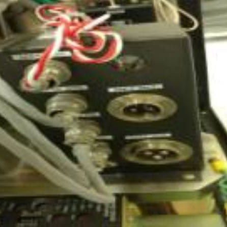 Hitachi S 8820 CD-SEM (Critical Dimension Scanning Electron Microscope)