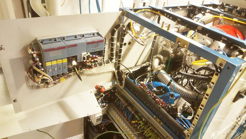 Oxford Plasmalab 100 ICP-RIE (Inductively Coupled Plasma - Reactive lon Etch)
