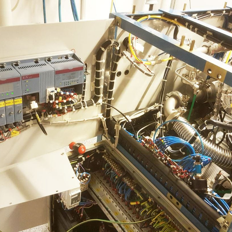 Oxford Plasmalab 100 ICP-RIE (Inductively Coupled Plasma - Reactive lon Etch)