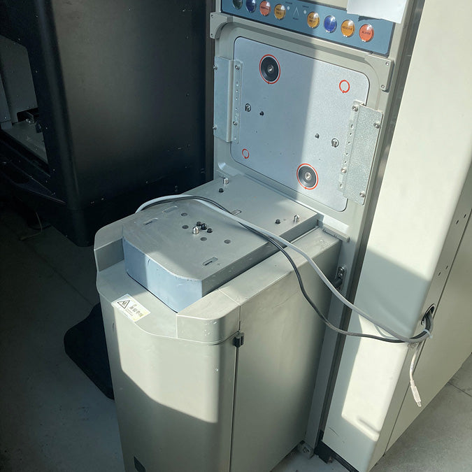 ESI HD 9830 Laser Repair System