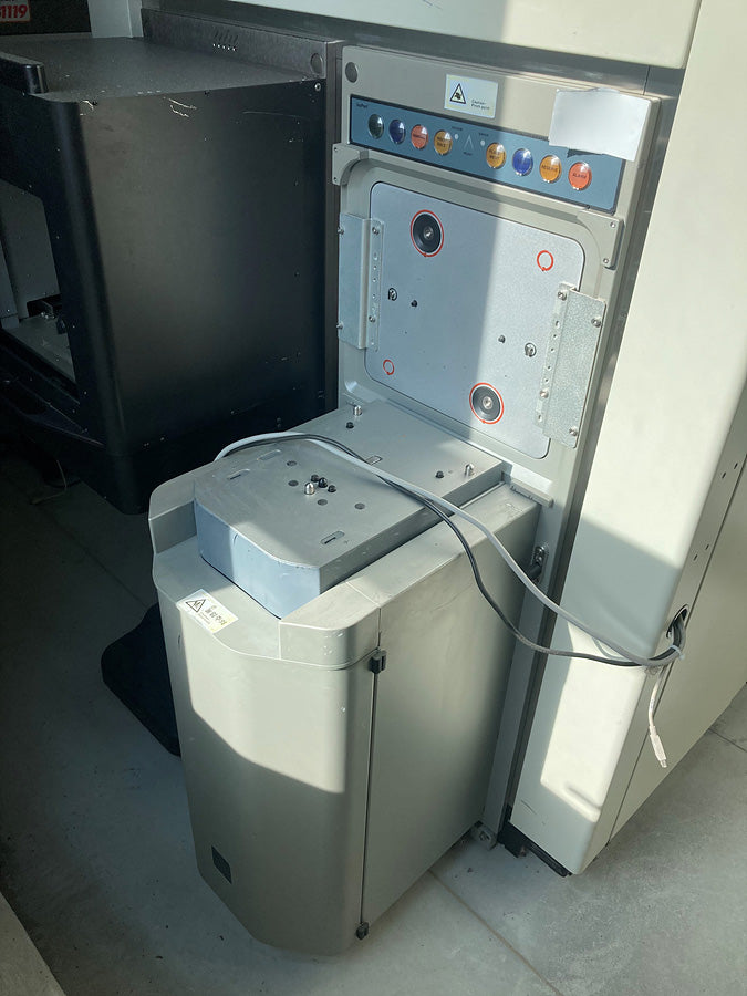 ESI HD 9830 Laser Repair System