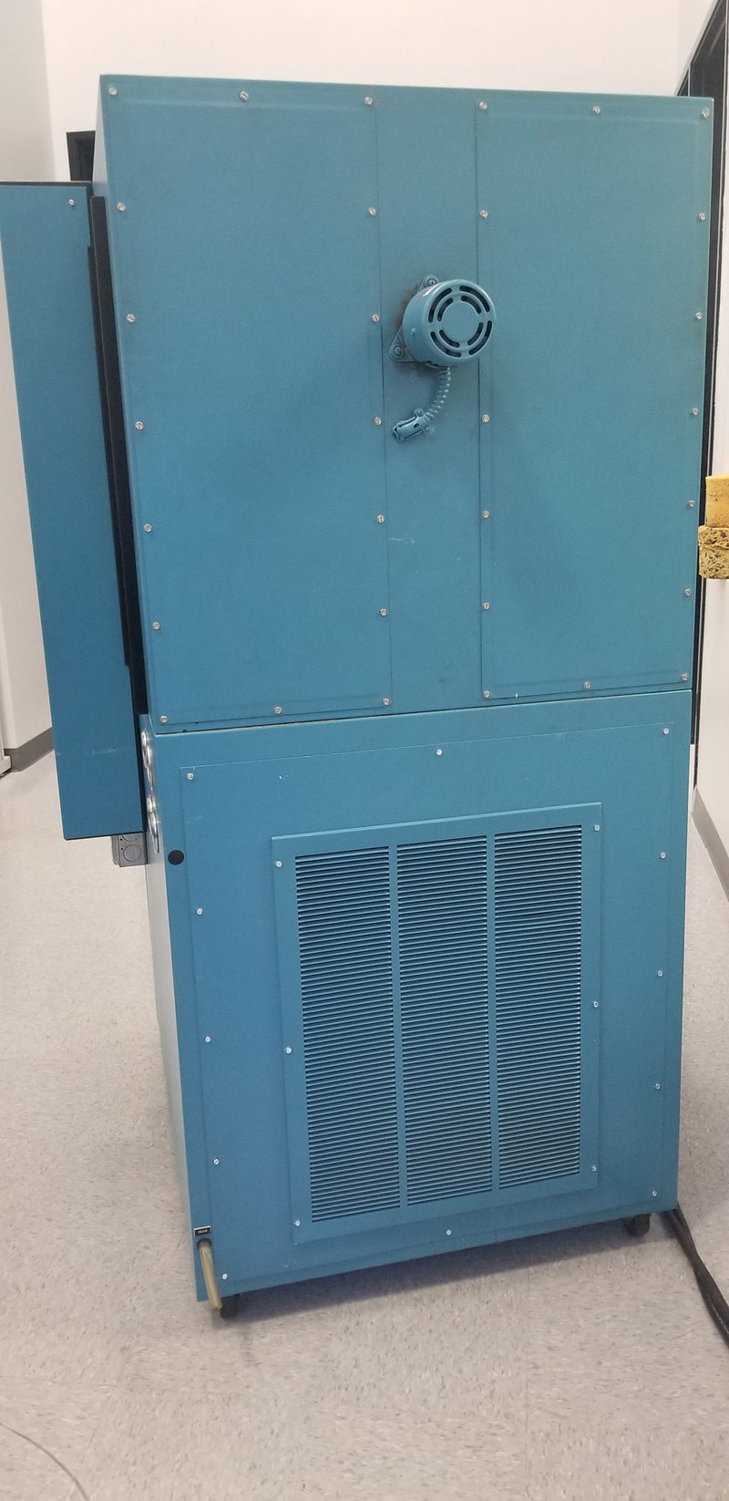 Thermotron S 8 C Temperature Chamber