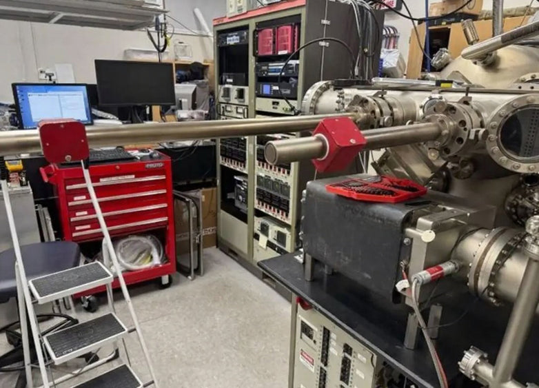 Veeco Gen II MBE (Molecular Beam Epitaxy)