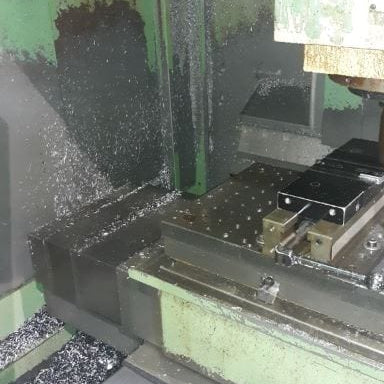 Milacron T 40 Horizontal Mill
