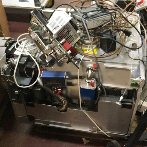 Agilent 6890 N GC (Gas Chromatography)