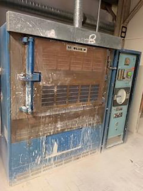 Blue M Oven