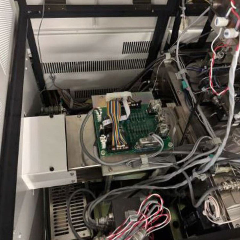 Hitachi S 8820 SEM (Scanning Electron Microscope)