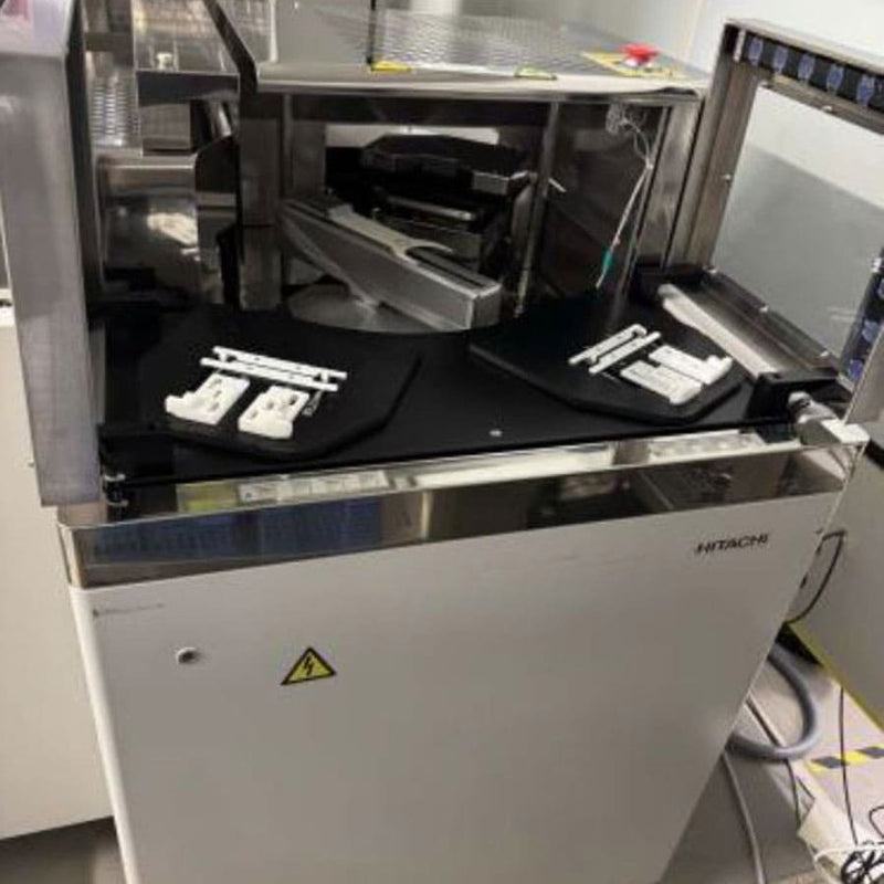 Hitachi S 8820 SEM (Scanning Electron Microscope)