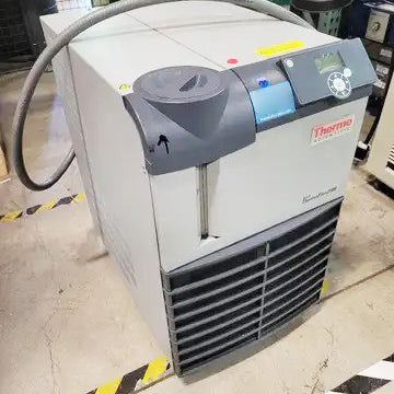 Thermo Fisher Scientific ThermoFlex 2500 Recirculating Chiller