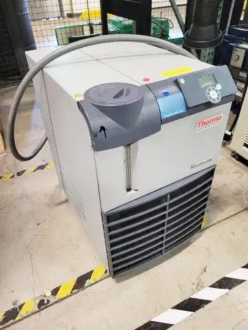 Thermo Fisher Scientific ThermoFlex 2500 Recirculating Chiller