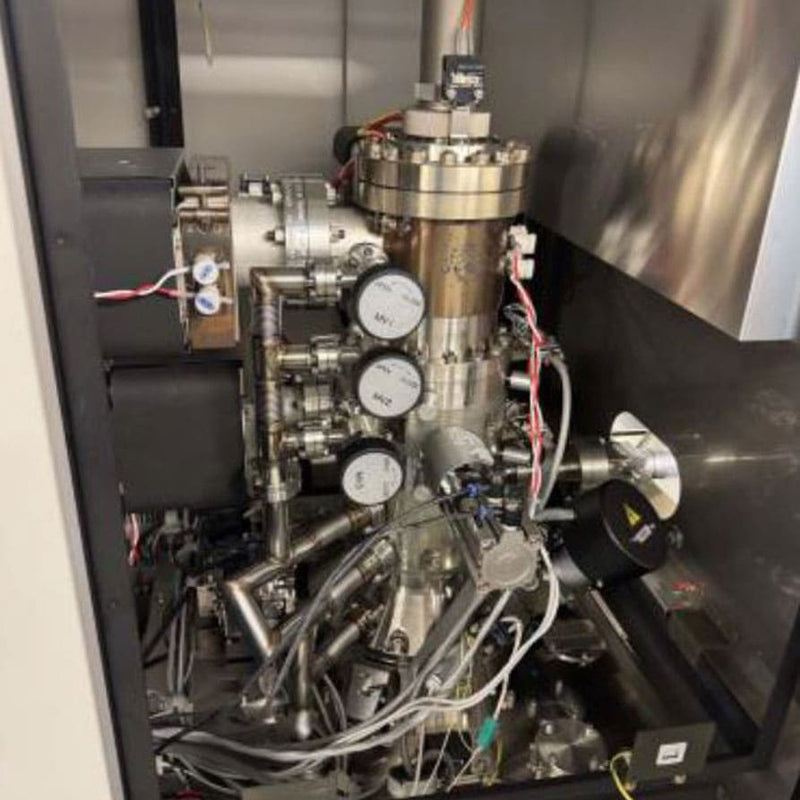 Hitachi S 8820 SEM (Scanning Electron Microscope)
