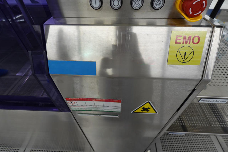 Ontrak DSS 200 Series II Post CMP Scrubber (Chemical Mechanical Polisher)
