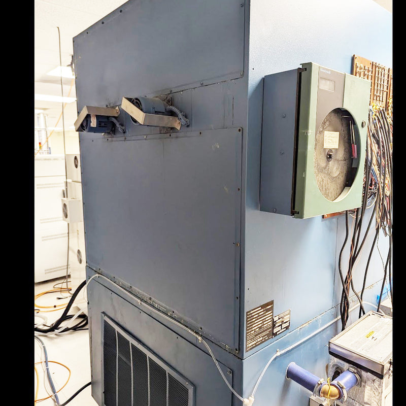 Thermotron SM 32 C Temperature / Humidity Chamber