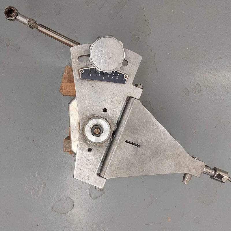 Strasbaugh 6 Y 1 Grinder / Polisher
