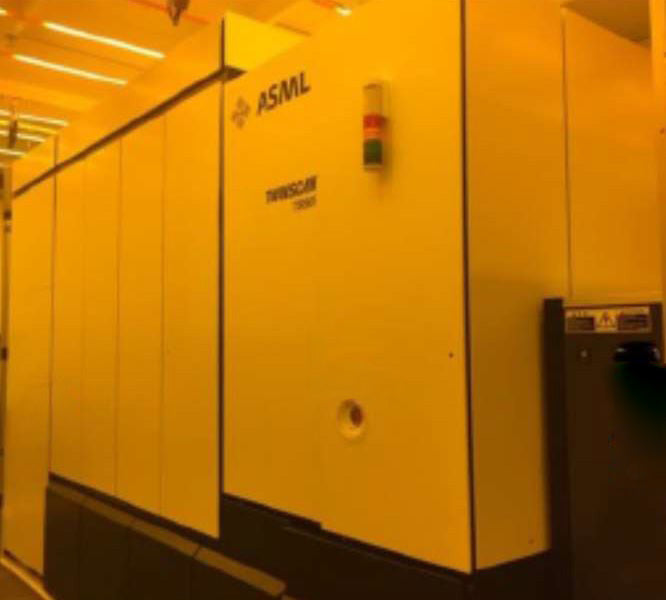 ASML Twinscan XT 1950 Hi Scanner