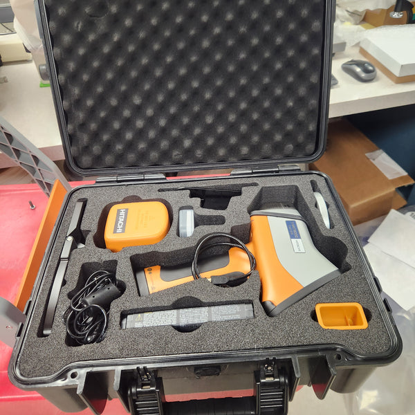 Hitachi X-MET 8000 XRF X-ray Gun (X-ray Fluorescence)