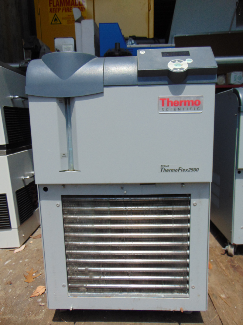 Thermo Fisher Scientific ThermoFlex 2500 Recirculating Chiller