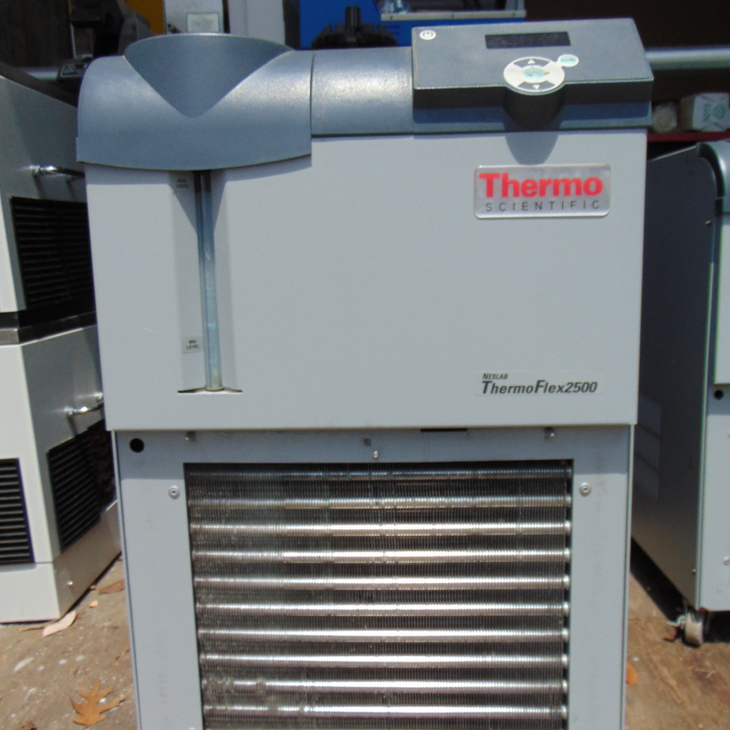 Thermo Fisher Scientific ThermoFlex 2500 Recirculating Chiller