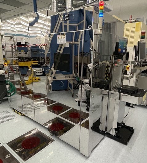 Rigaku TXRF 300 S Spectrometer