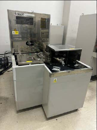 Hitachi S 8820 CD-SEM (Critical Dimension Scanning Electron Microscope)