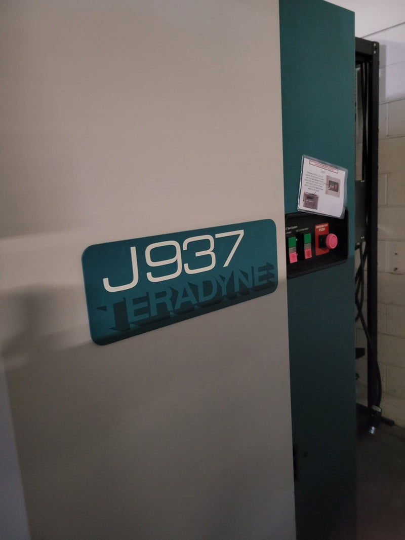 Teradyne J 937 Tester