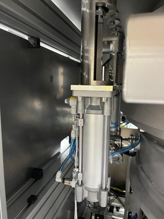 Evatec / Oerlikon Balzers BAK 1401 MS Split Thin Film Evaporator