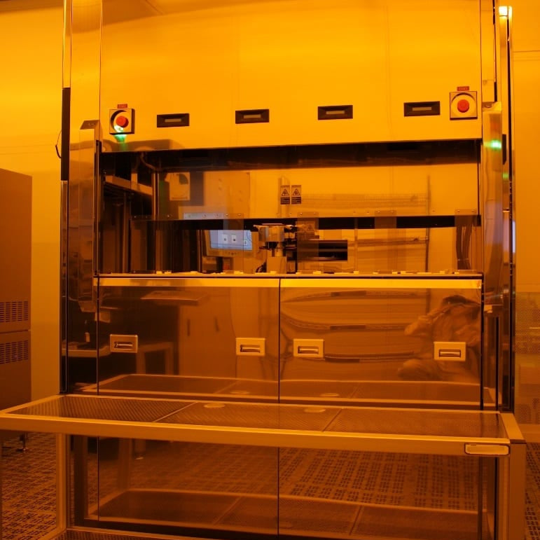 Tel Act 8 Photoresist Processing System