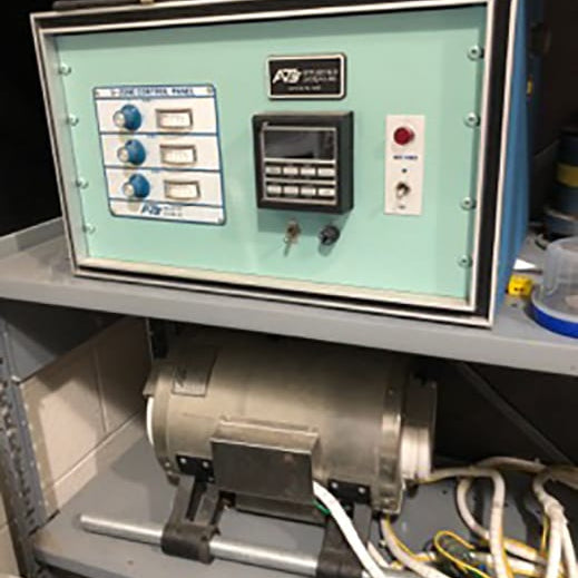 MTS 810 Tester