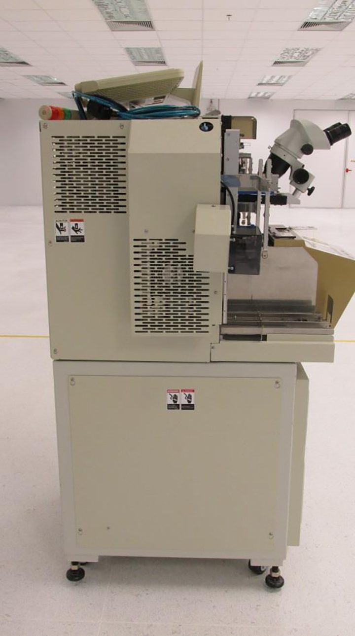 Shinkawa UTC 1000 Wire Bonder