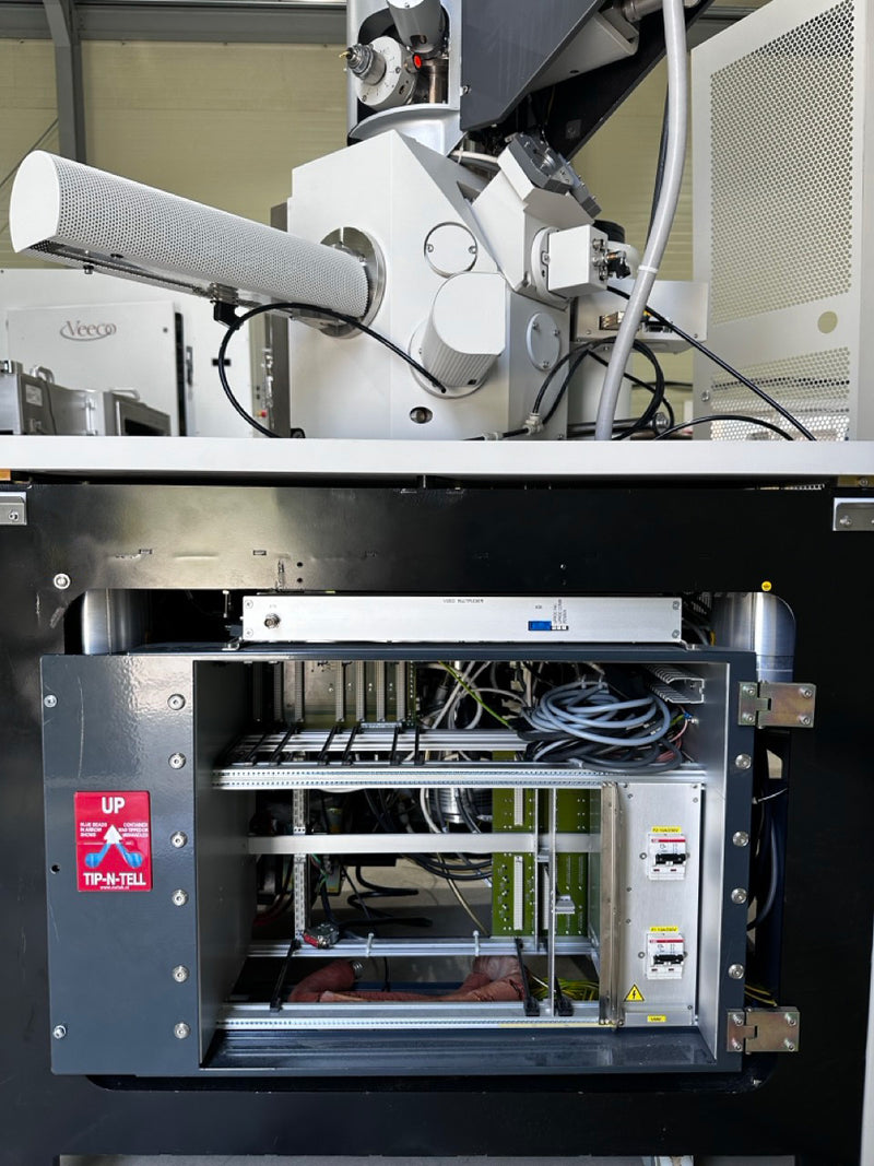 Thermo Fisher Scientific / FEI NanoLab 230 SEM (Scanning Electron Microscope)
