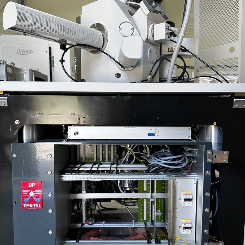 Thermo Fisher Scientific / FEI NanoLab 230 SEM (Scanning Electron Microscope)