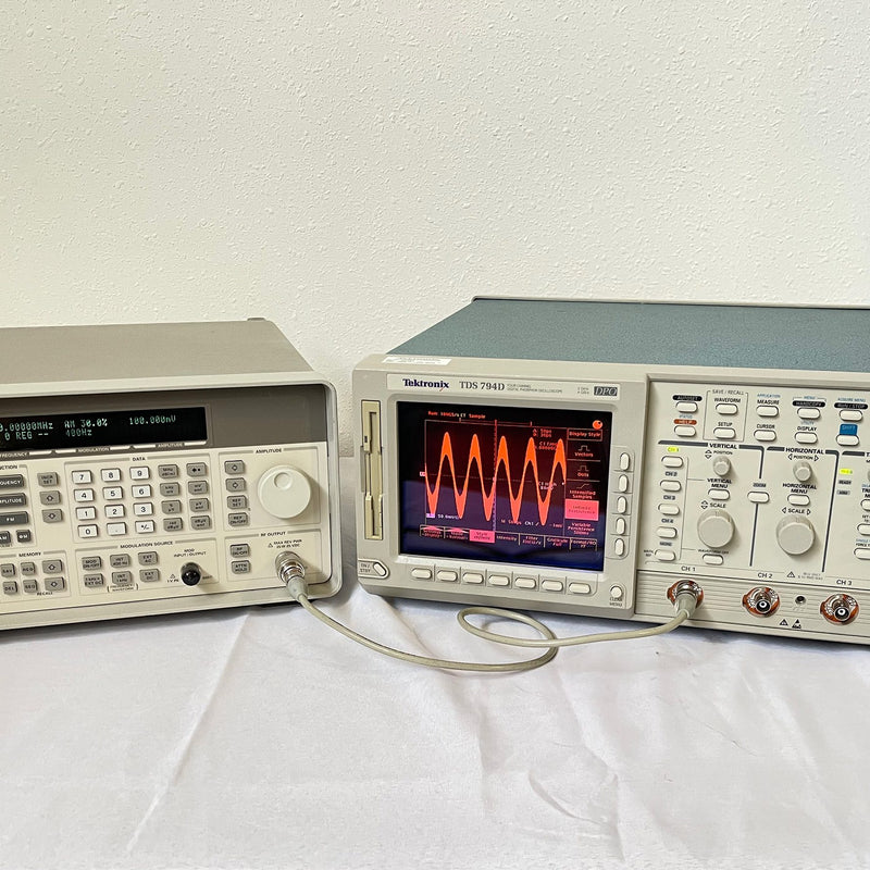 Keysight / Agilent 8648 C Synthesized Signal Generator