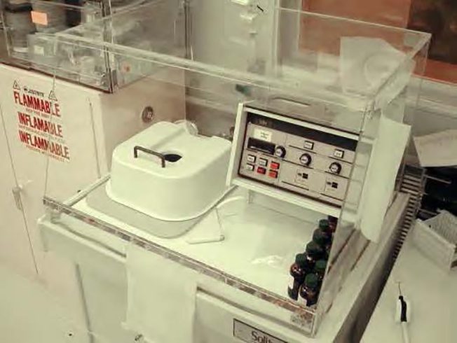 Solitec 5100 Photoresist Spinner