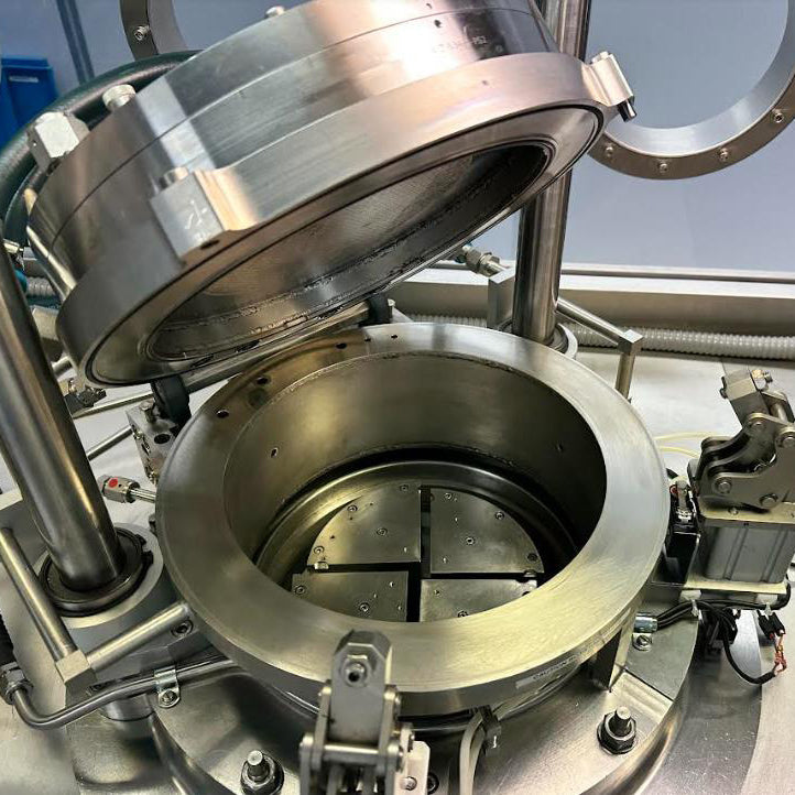 Thomas Swan / Aixtron CCS Reactor