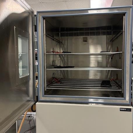 Cincinnati Sub-Zero Tundra Z 64 Plus Temperature / Humidity Chamber