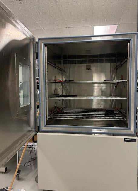 Cincinnati Sub-Zero Tundra Z 64 Plus Temperature / Humidity Chamber