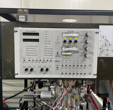 Hitachi S 8820 CD-SEM (Critical Dimension Scanning Electron Microscope)