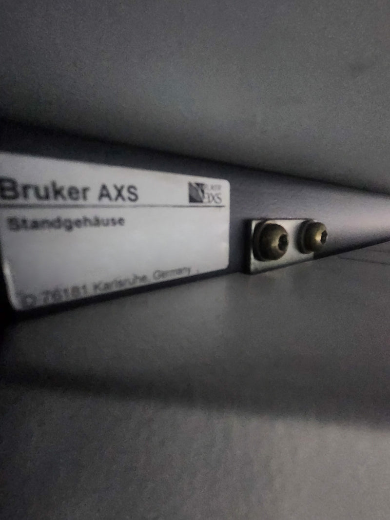 Bruker D 8 Discover XRD (X-ray Diffractometer)
