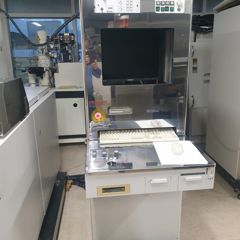 Hitachi S 8840 CD-SEM (Critical Dimension Scanning Electron Microscope)