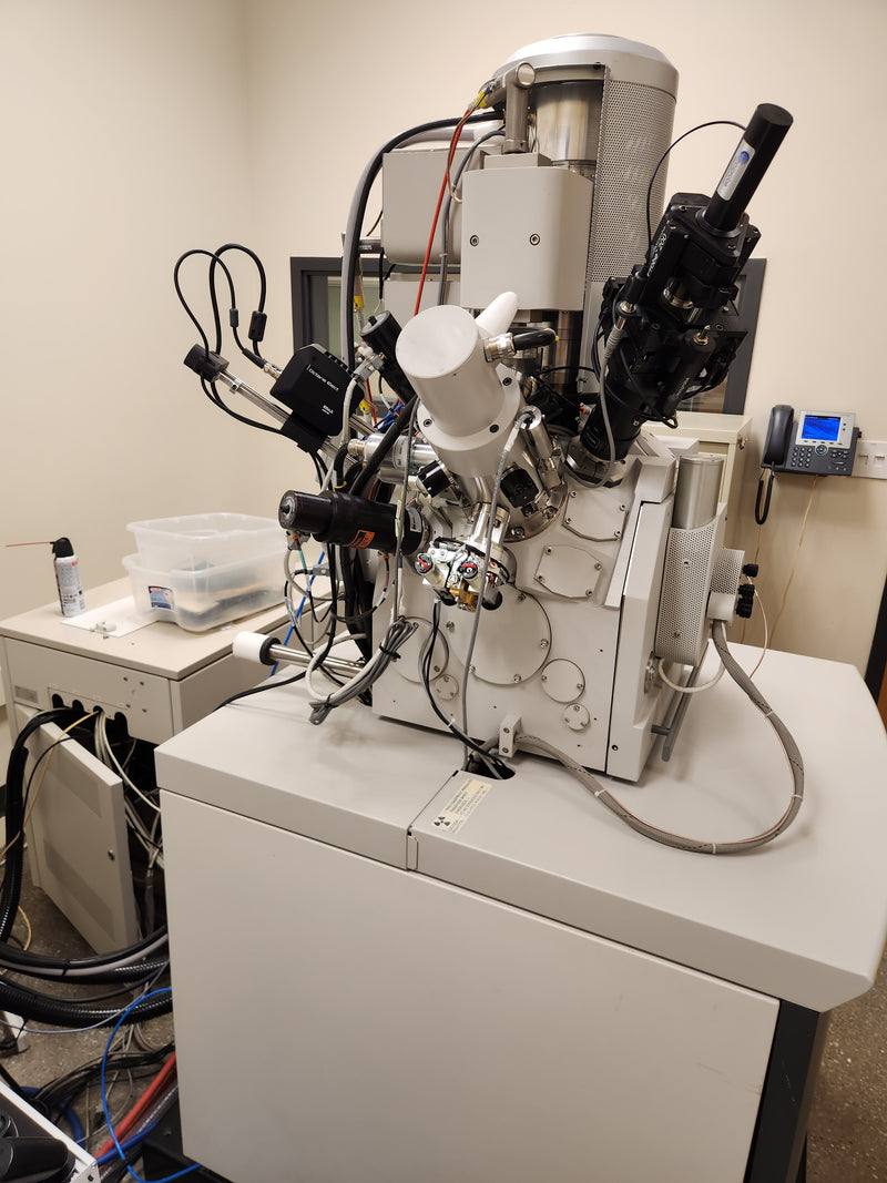 Thermo Fisher Scientific / FEI Nova NanoLab 200 FIB-SEM (Focused Ion Beam - Scanning Electron Microscope)